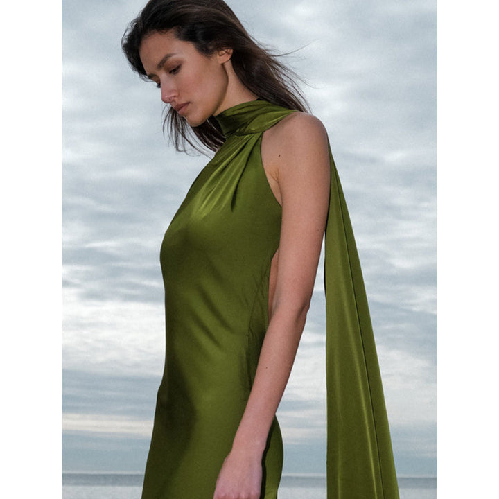 Damer elegant maxikjole med asymmetrisk overdel og flytende snitt Skjora