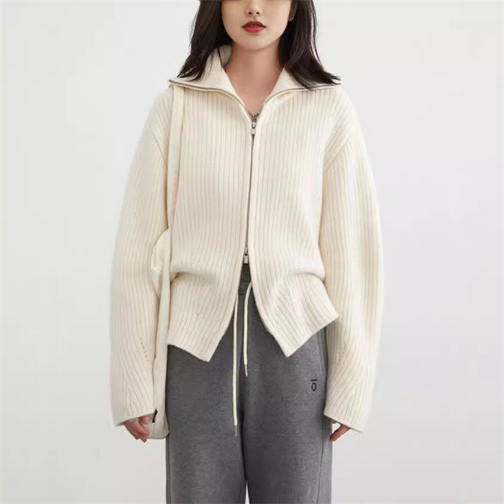 Kvinnens cardigan med sporty glidelås og ribbestruktur Skjora