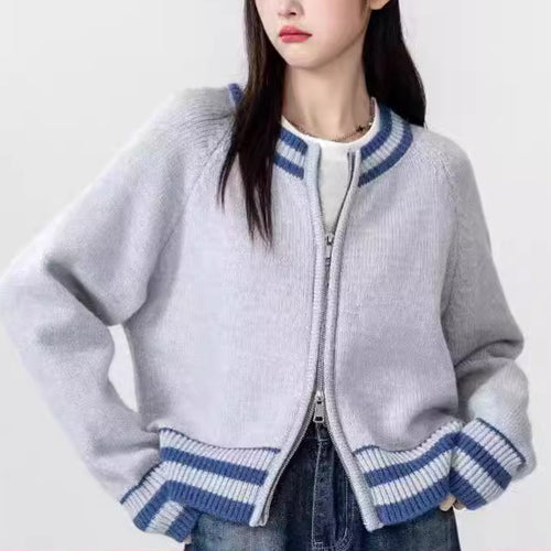 Damer moteriktig strikket cardigan med glidelås og sporty stripe mønster Skjora