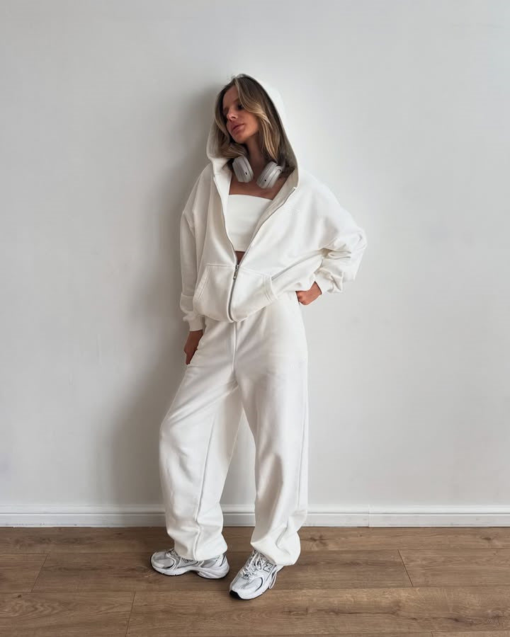 Dame casual hettegenser og joggebukse sett med hette og praktisk glidelås Skjora
