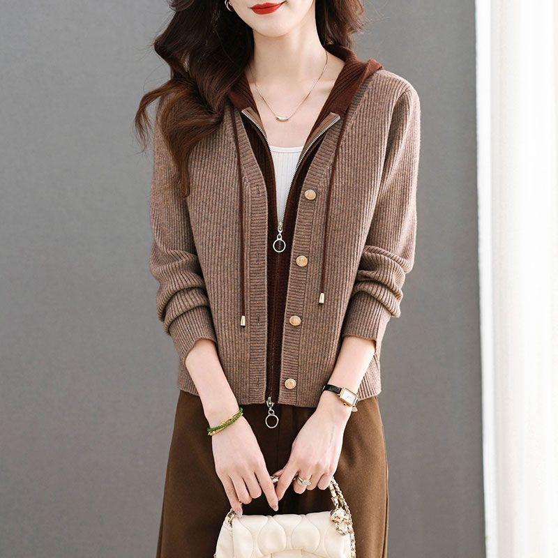 Dame cardigan med stilige knappdetaljer Skjora
