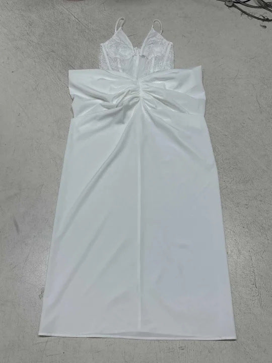 Damer elegant brudekjole med raffinerte blonde detaljer og flytende snitt Skjora