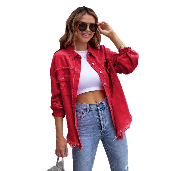 Dame denimjakke i en avslappet oversized fasong med frynsete detaljer Skjora