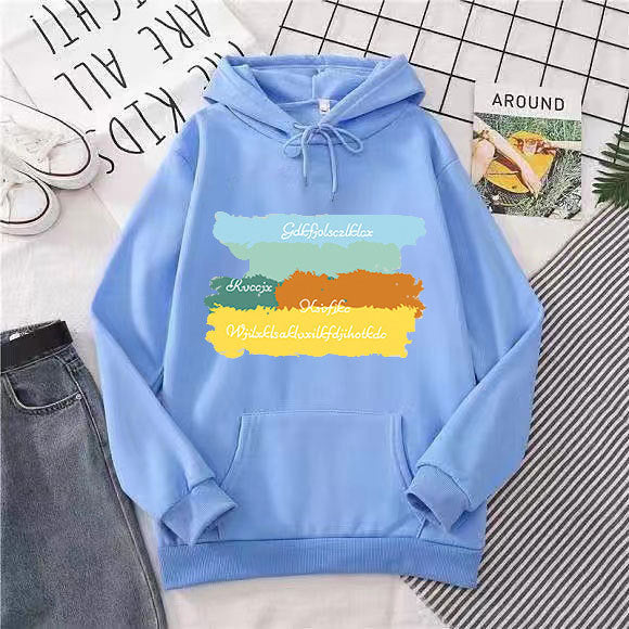 Damer casual hettegenser med kreativt grafisk design Skjora
