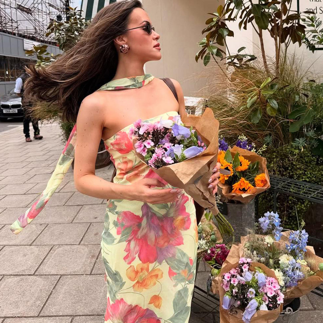 Damer Elegant Maxikjole med blomstermønster og stilig ryggsnøring Skjora