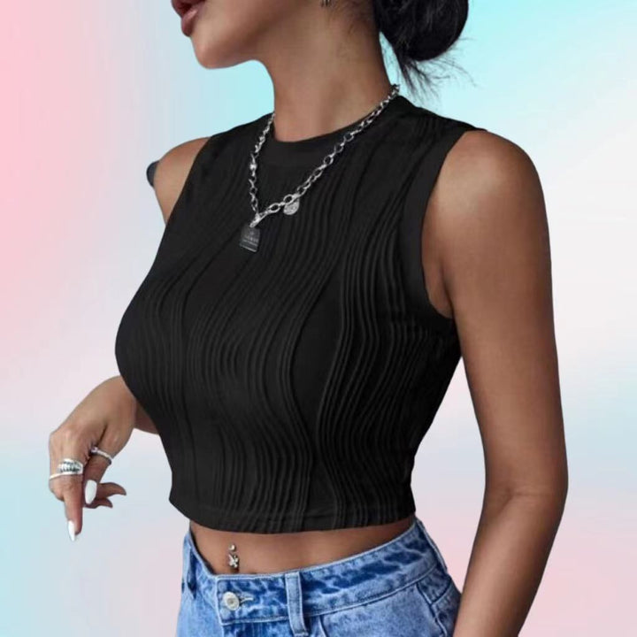 Kvinne crop top med teksturert overflate og høy hals