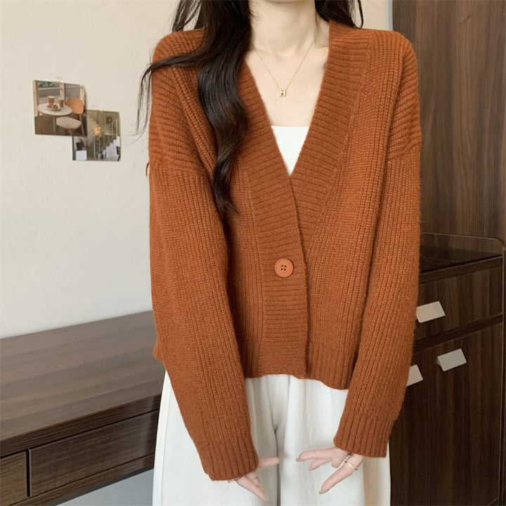 Kvinne trendy cardigan med dyp V-hals og knappelukking Skjora