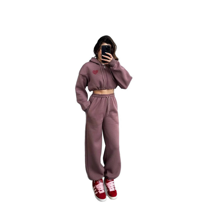 Kvinnors sportiga crop hoodie med lös passform och bekväma joggers Skjora