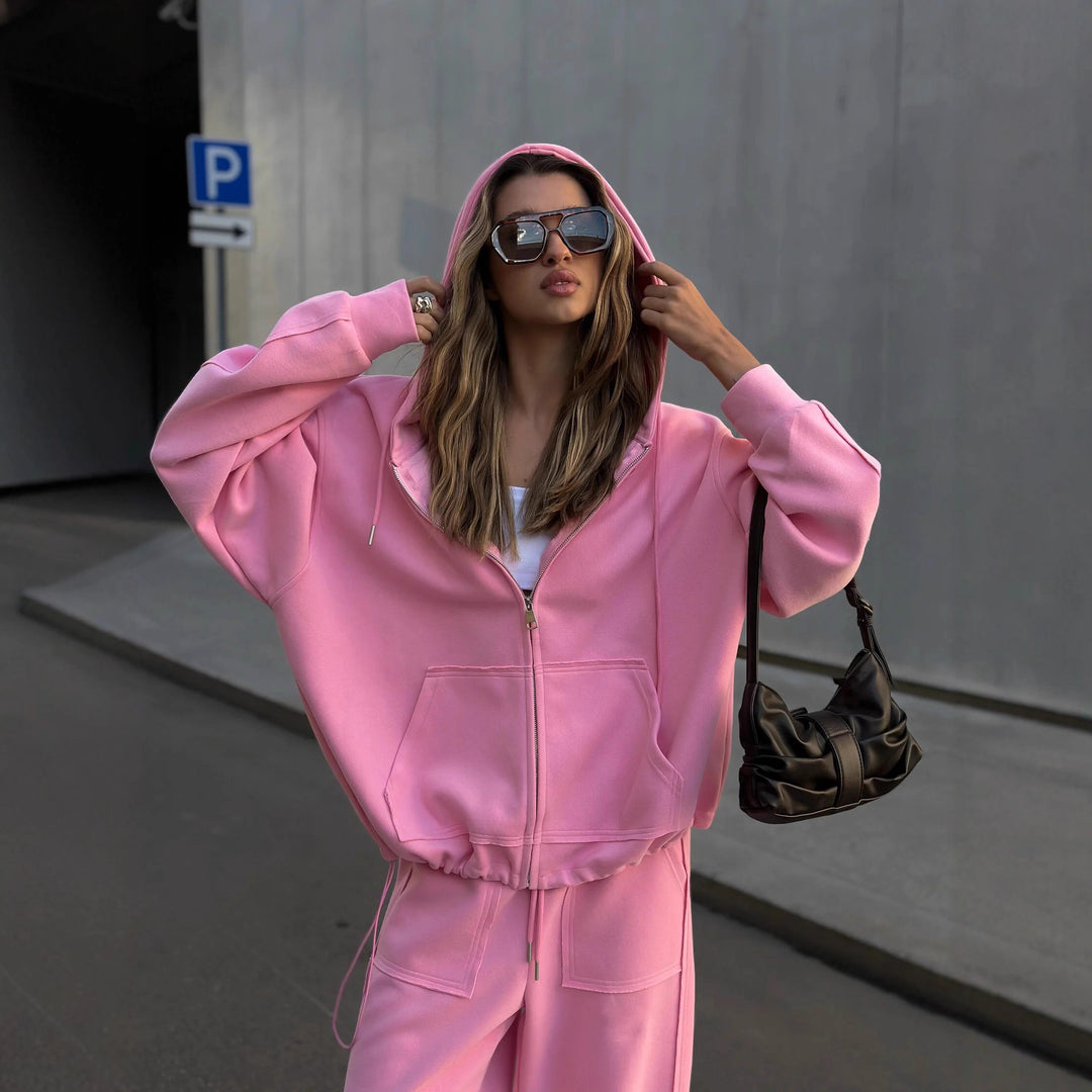 Kvinnens avslappede hettegensere jumpsuit med løs passform og praktiske lommer Skjora