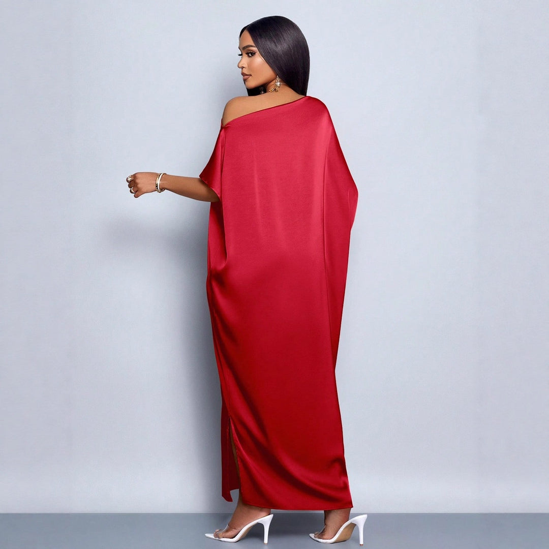 Dame maxikjole med asymmetrisk snitt og elegant fall Skjora