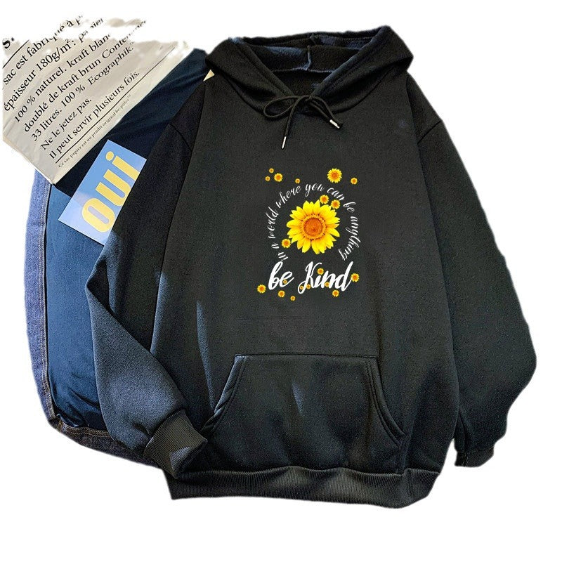 Dame hettegenser med inspirerende solblommotiv Skjora