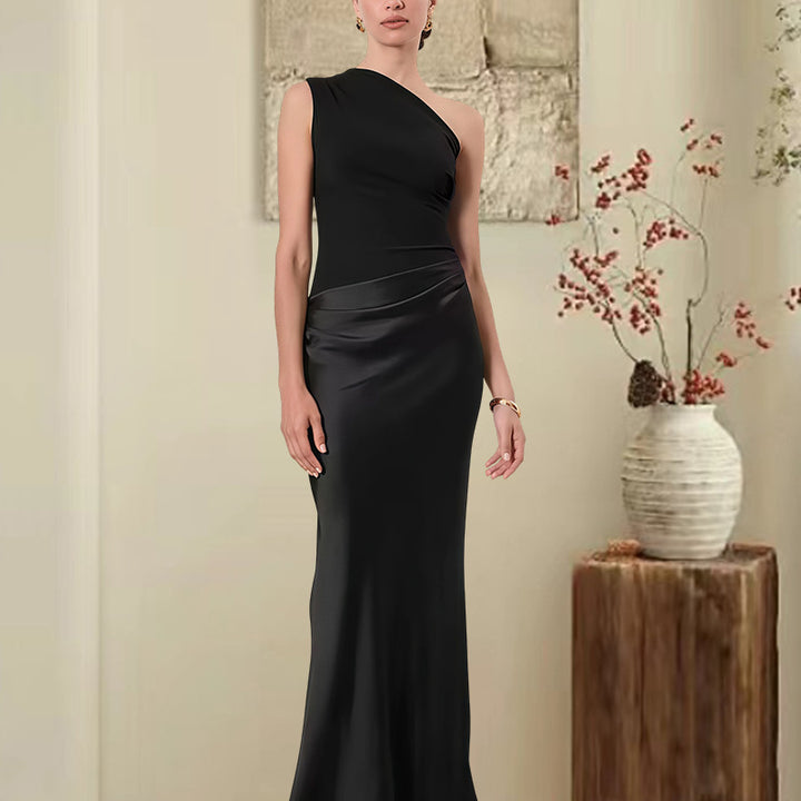Damer Elegant Asymmetrisk Kveldsdrakt med Glitrende Sateng Skjora