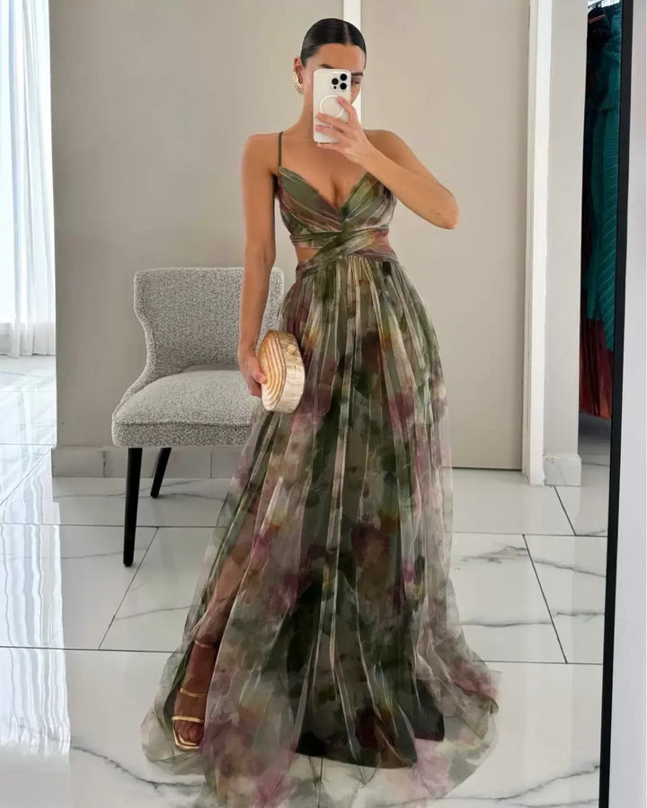 Kvinnelignende Elegant Bryllupsdrakt med Flytende Chiffon og Utskjæringsdetaljer Skjora