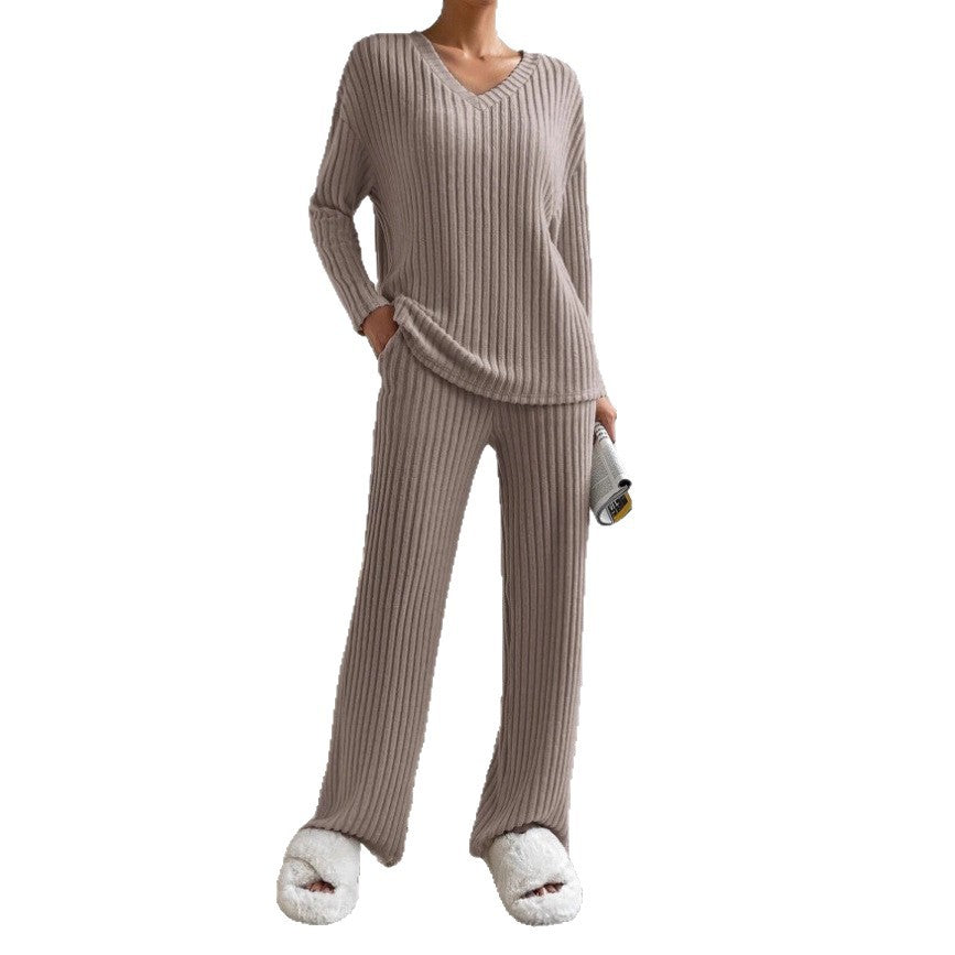 Kvinnens koselige strikkede jumpsuit i moderne ribbedesign Skjora