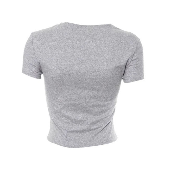 Dame Crop-Top med moderne tekst og figurnær passform Skjora