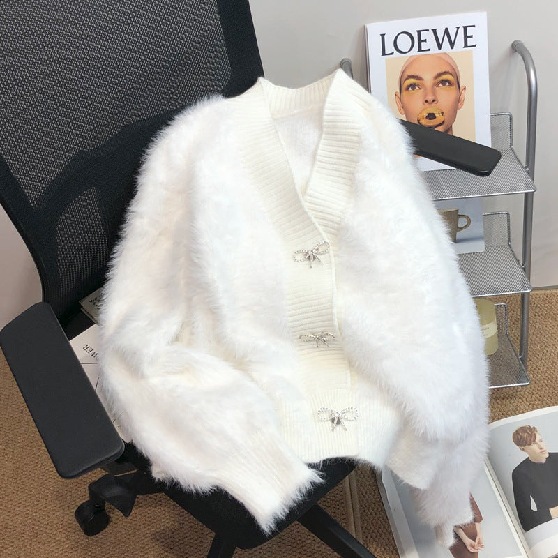 Kvinne Fluffy Cardigan med Elegant Knappdekorasjon Skjora