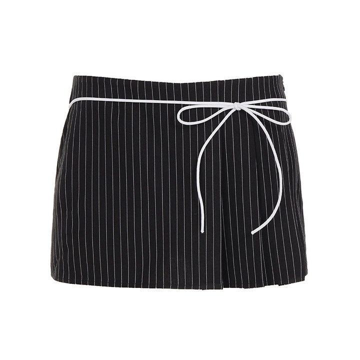 Dame shorts med stilig stripesmønster og elastisk liv