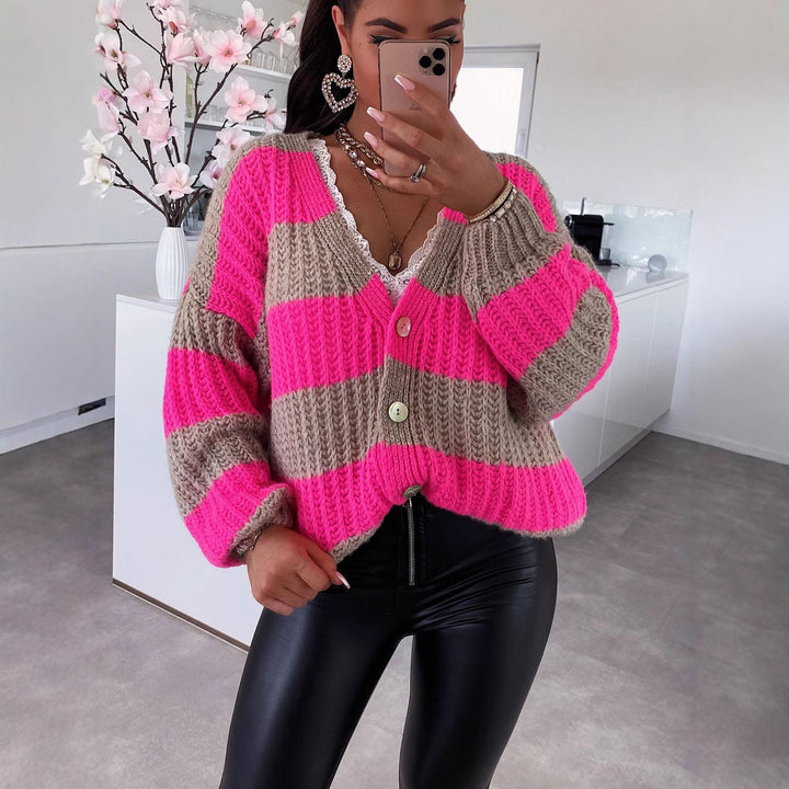 Dame stripete cardigan med knappedetaljer og oversized snitt Skjora