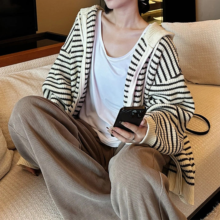 Dame Oversized Cardigan med Glidelås og Hette Skjora