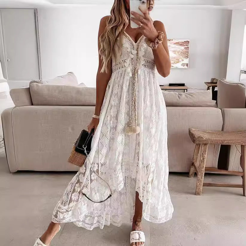 Damen Boho-Maxikleid mit Spitzenakzenten und dekorativen Quasten Skjora