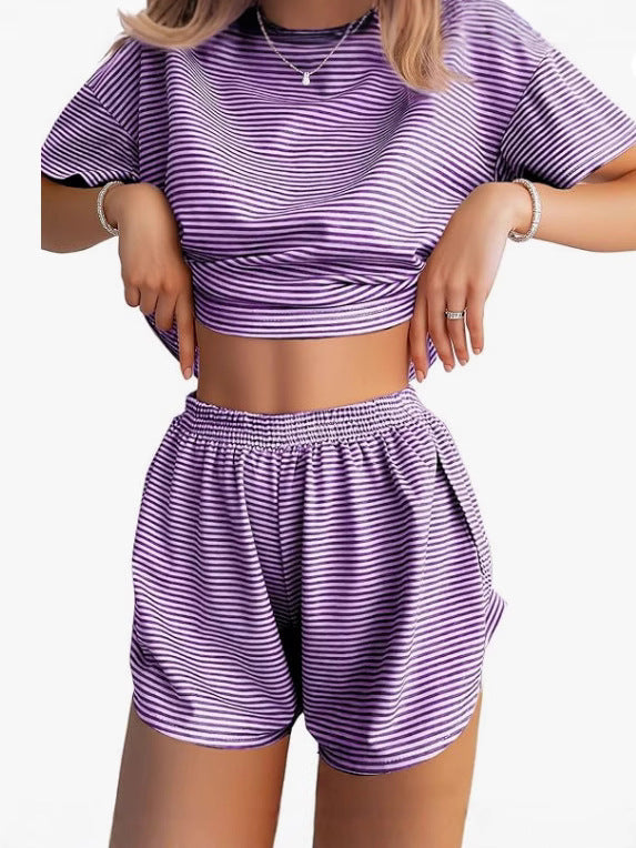 Damer Løst Stripet Sett med Bred T-skjorte og Shorts Skjora