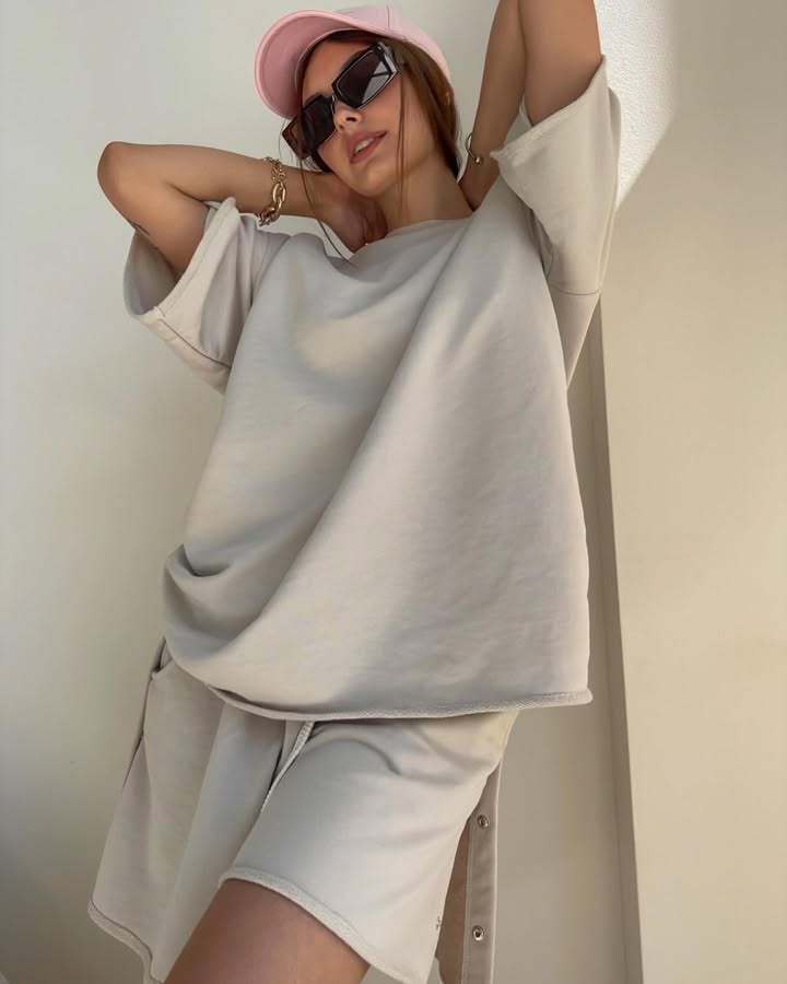 Kvinner Oversized T-skjorte og shorts sett Skjora