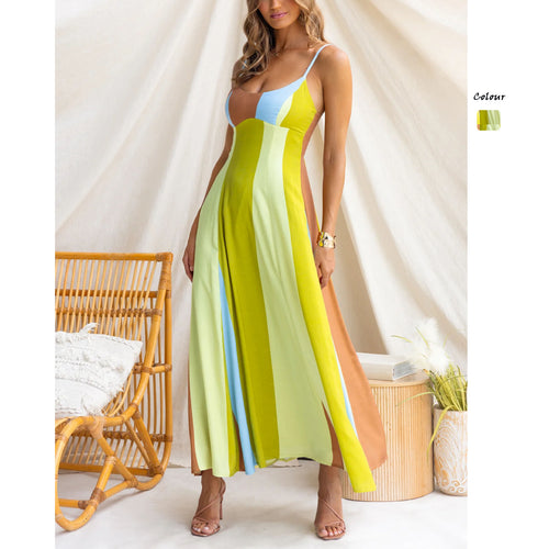 Kvinners langermet kjole med sidesliss og elegant draperingseffekt Skjora