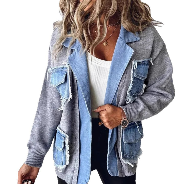 Kvinnelig casual cardigan med to brystlommer og detaljvennlig denim Skjora
