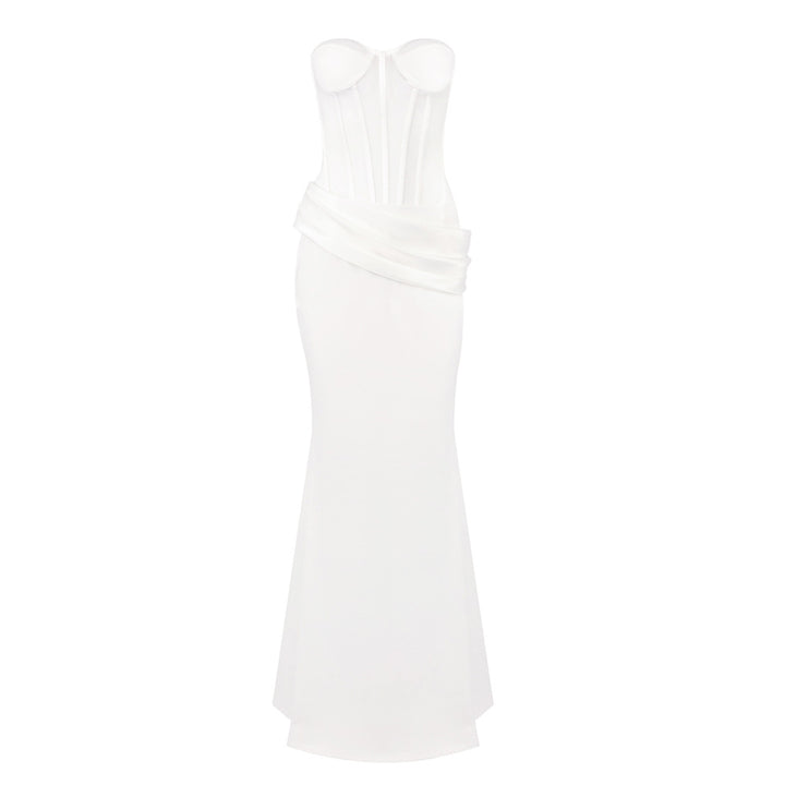 Dame figurformende kveldskjole med innsvingt overdel og flytende skjørt Skjora