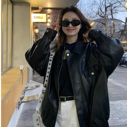 Dame skinnjakke i oversized stil med fashionable detaljer Skjora