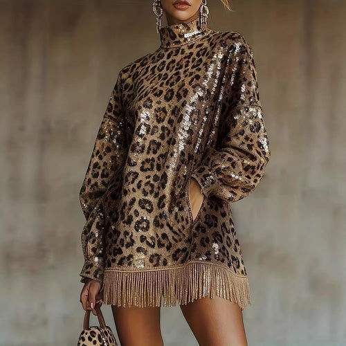 Kvinne Glitrende Kort Kjole med Leopardmønster og Frynser Skjora