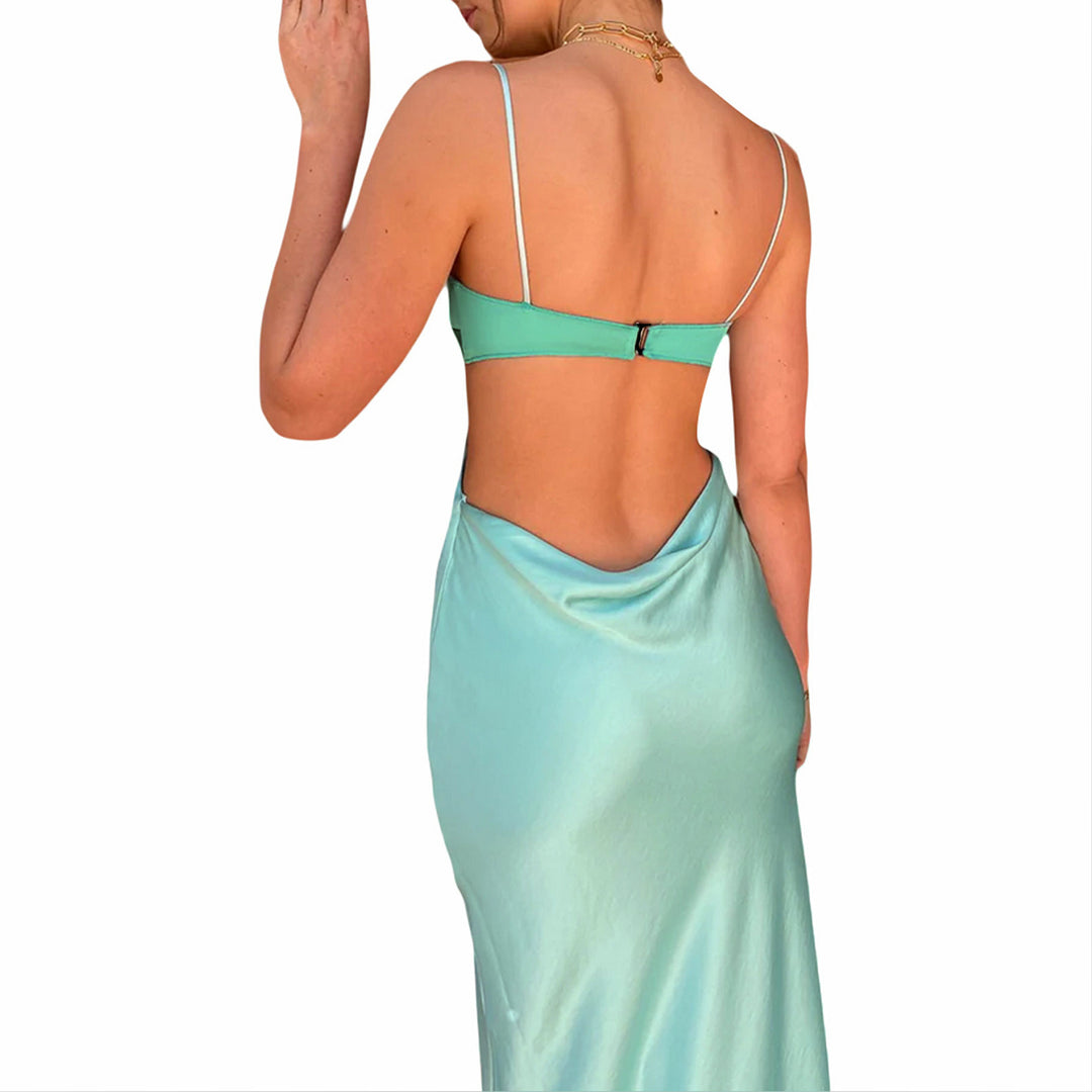 Damer elegant lang kjole med innovativt cut-out design og delikate spaghetti-stropper Skjora