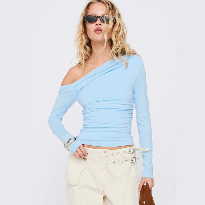 Dame Off-Shoulder Rynkeskjorte med lange ermer og elegant design Skjora