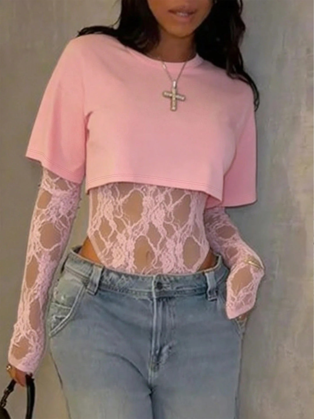 Dame bodyshirt med transparente spissarmer og avslappet snitt Skjora