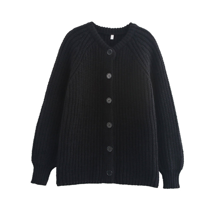 Kvinne koselig cardigan med vertikal ribbestruktur og store knapper Skjora
