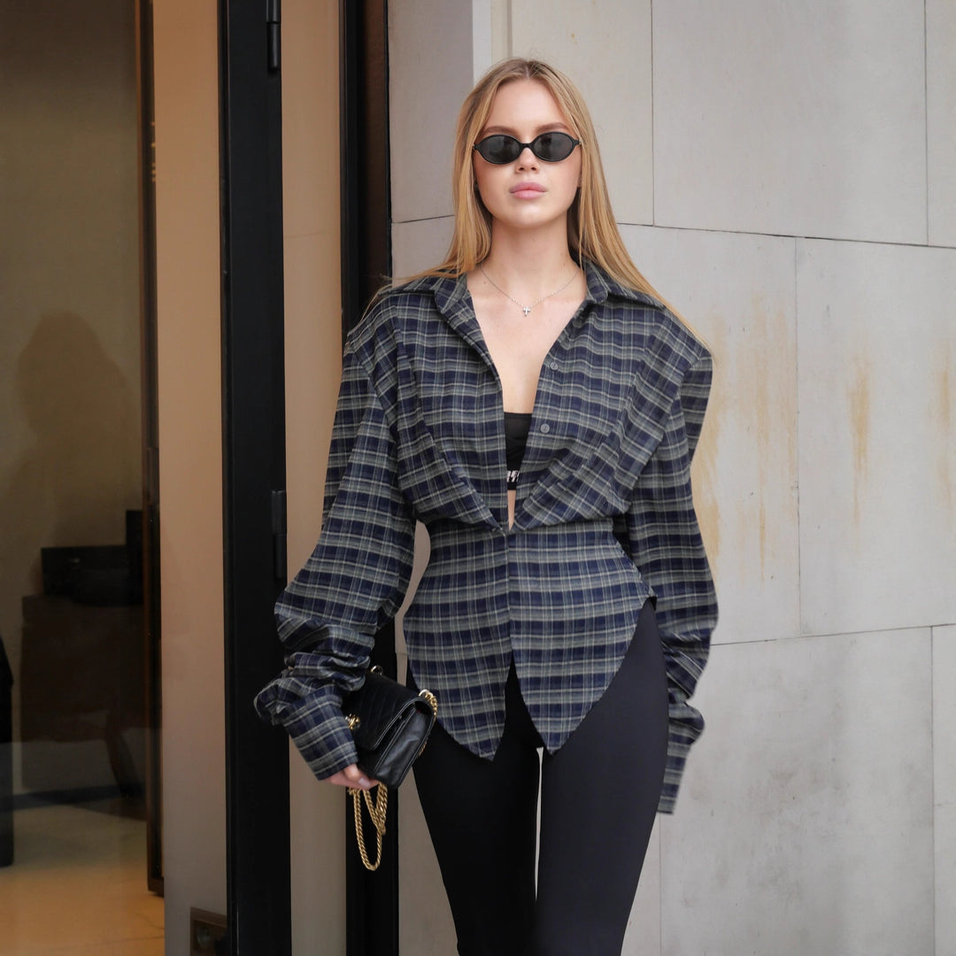 Kvinne Oversized Skjorte Bluse med Asymmetrisk Kant og Oversized Ermer Skjora