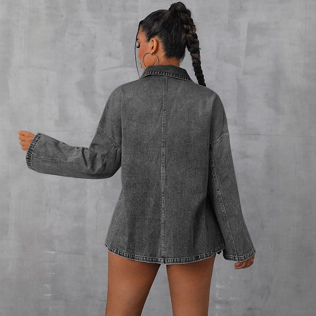 Kvinnelig oversized denimbluse med praktisk glidelås og avslappet krage Skjora