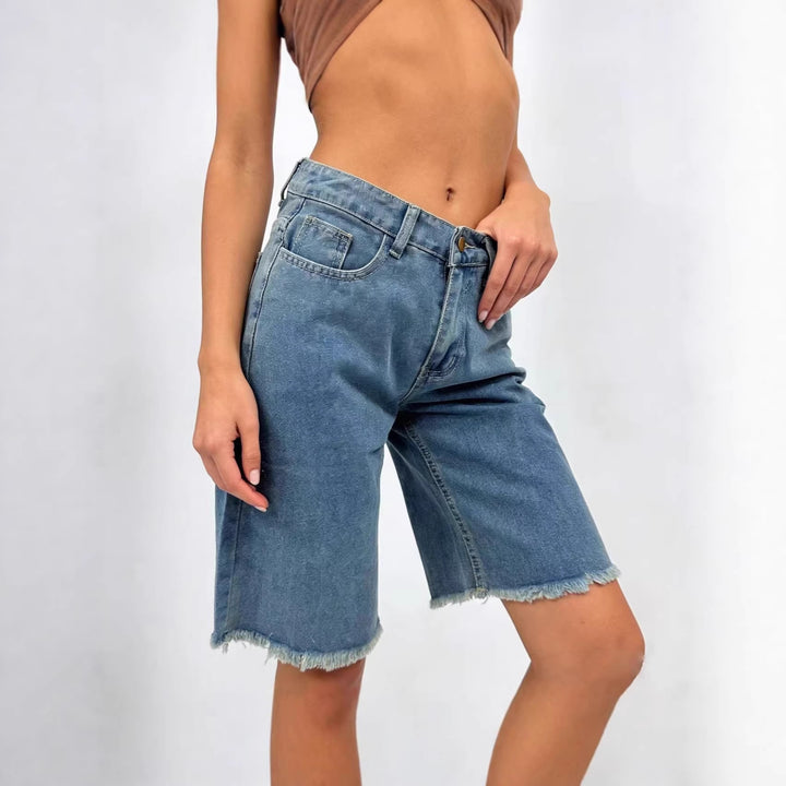 Dames casual denim-shorts med frynset kant og høy midje Skjora