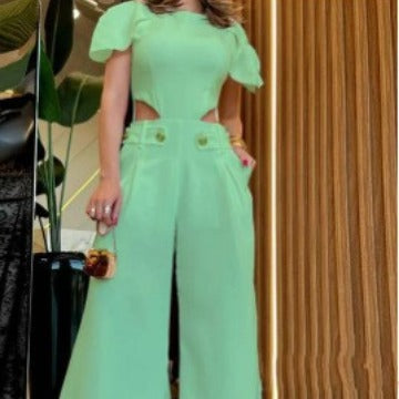 Dame Elegant jumpsuit med snittdetaljer og myke flytende bukseben Skjora
