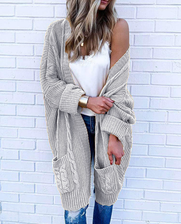 Dames cardigan i kabelstrikkdesign Skjora