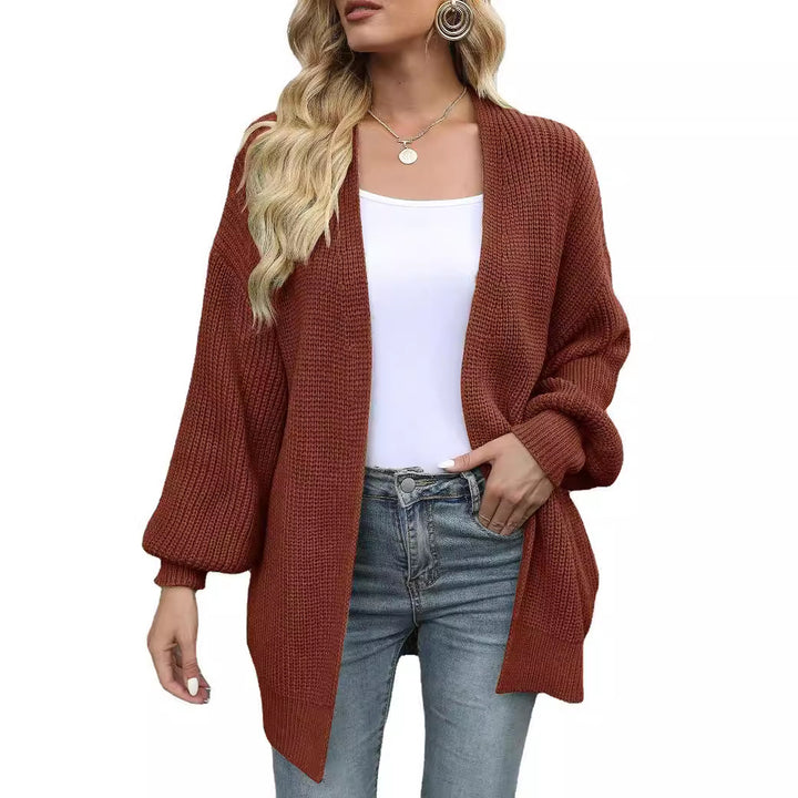 Kvinne chunky strikket cardigan med en avslappet passform og senkede skuldre Skjora
