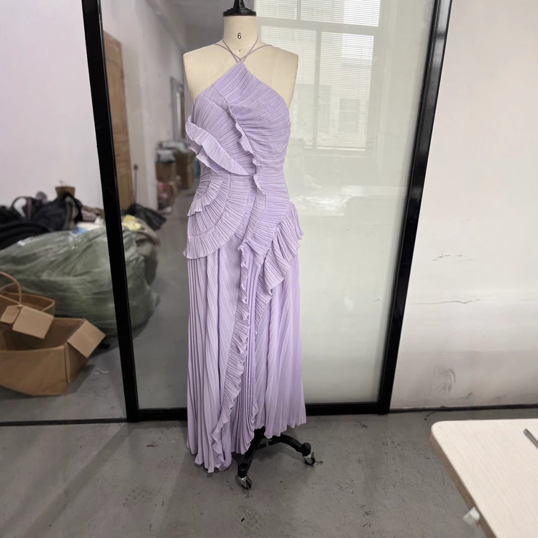 Damer Elegant plisserte maxikjole med asymmetrisk design Skjora