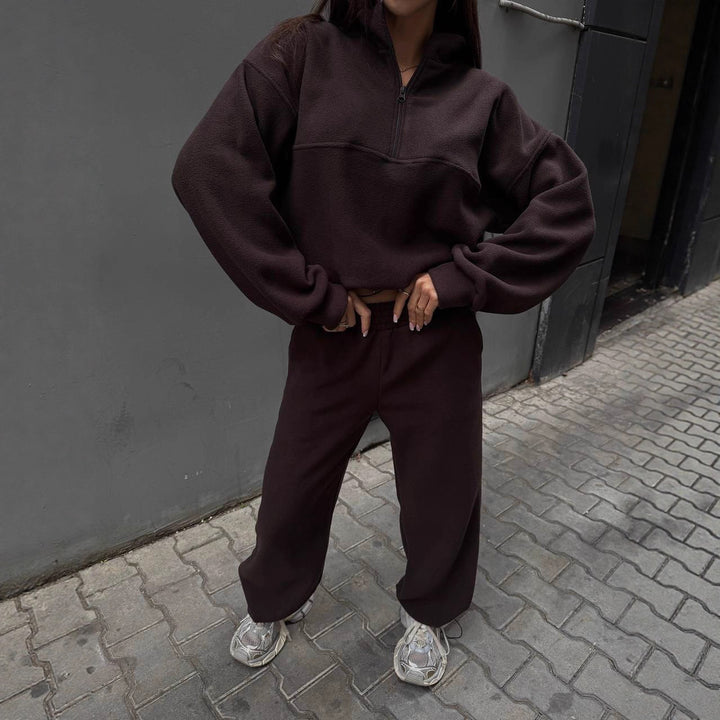 Women's Sporty Fleece Tracksuit with Stand-up Collar and Zipper Skjora