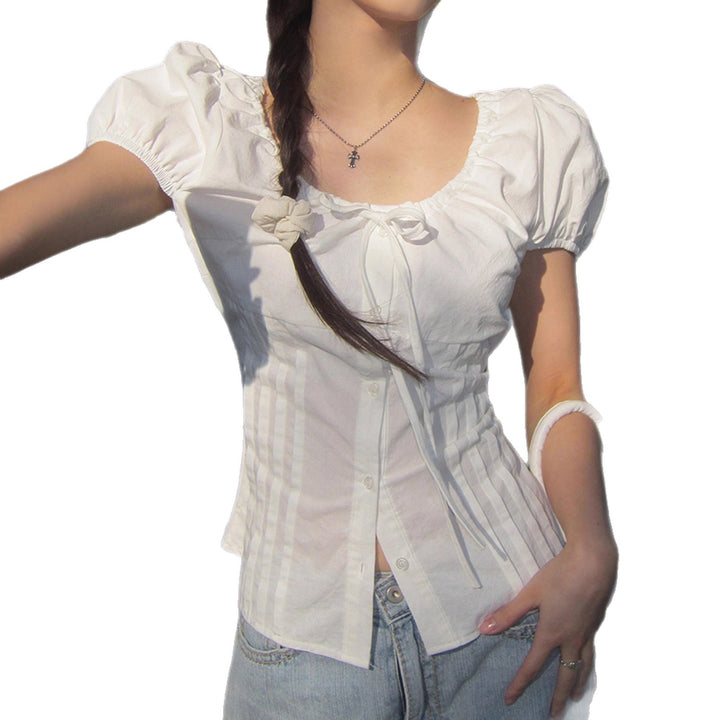 Dame elegant bluse med volangdetaljer og knappelukking Skjora