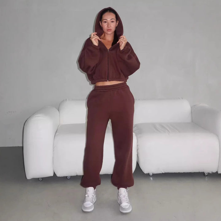 Dame Sporty Loungewear-set med vide bukser og hettegenser Skjora