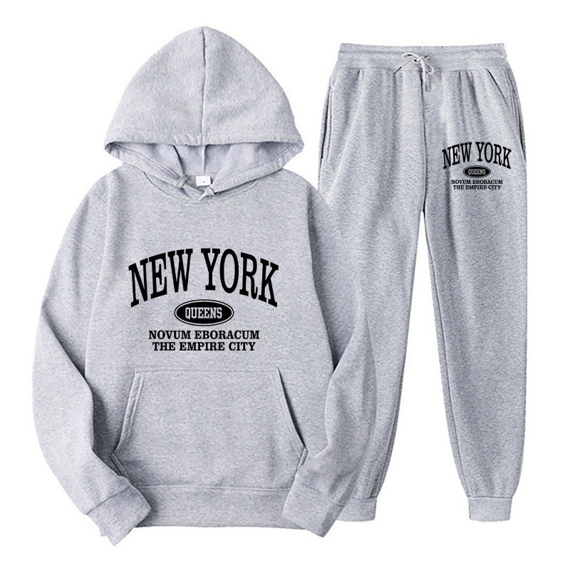 Women's hoodie set with versatile lettering and comfortable pockets Skjora