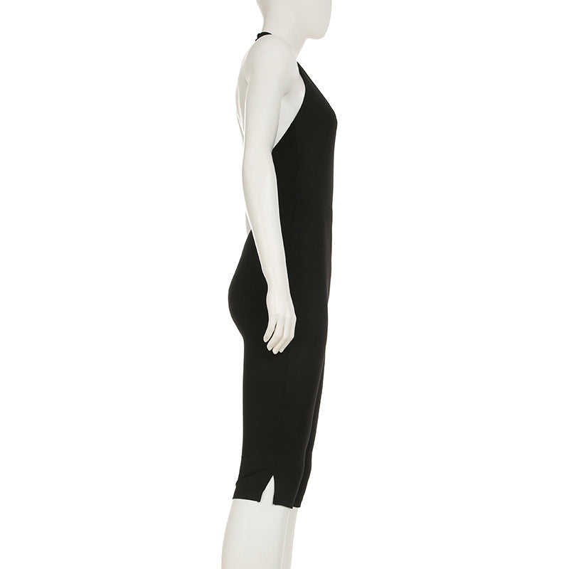 Dame kroppsnær jumpsuit med dyp ryggenutskjæring og rent design Skjora