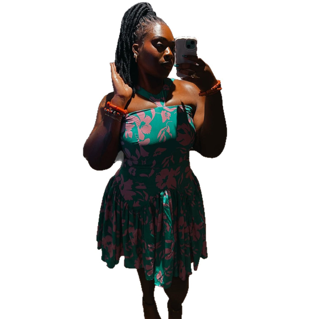 Women's summer dress with a lovely floral pattern and a form-fitting design