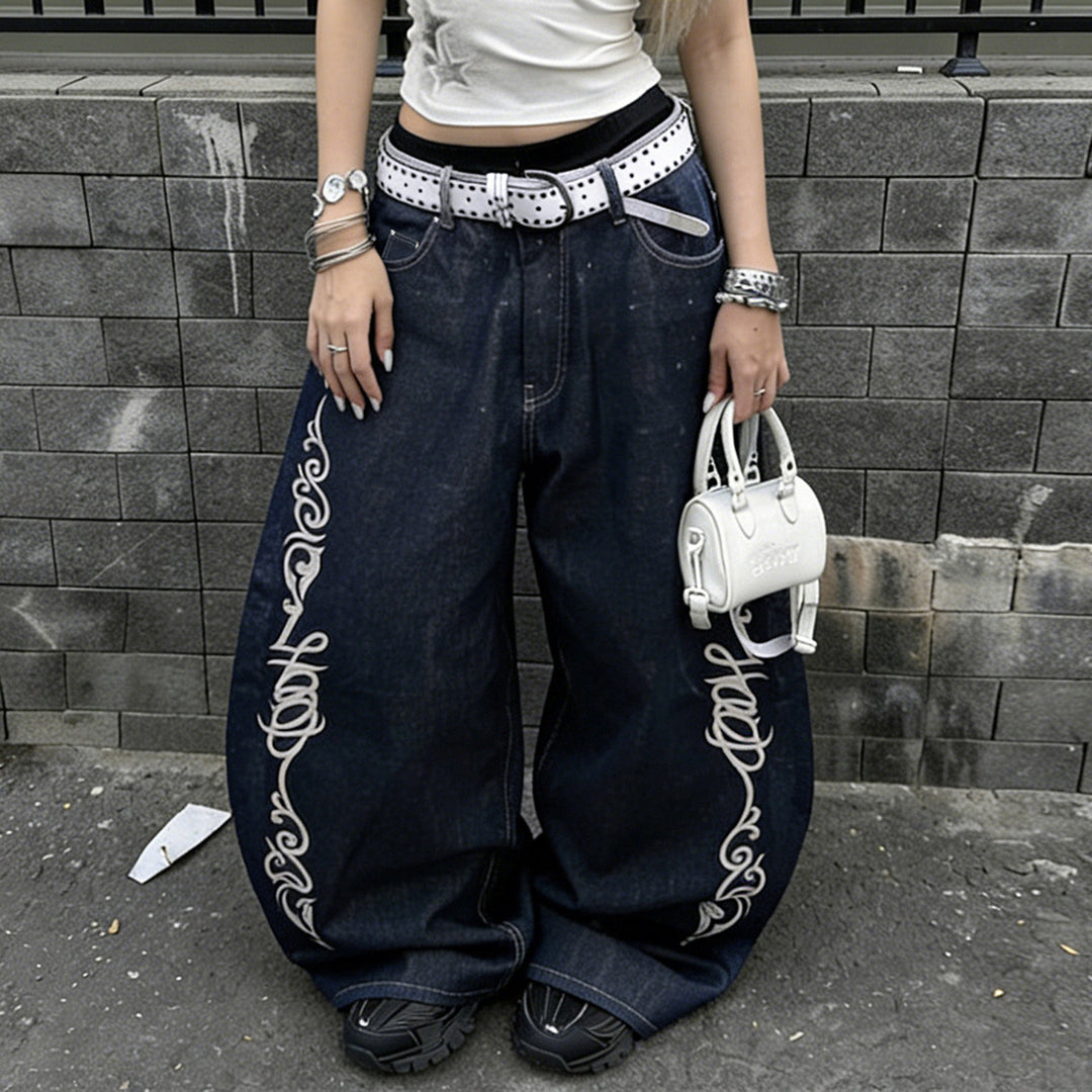 Damevidde jeans med elegante kunstverk Skjora