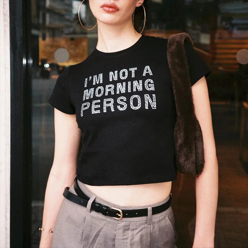 Dame casual cropped T-skjorte med glitter-tekst Skjora